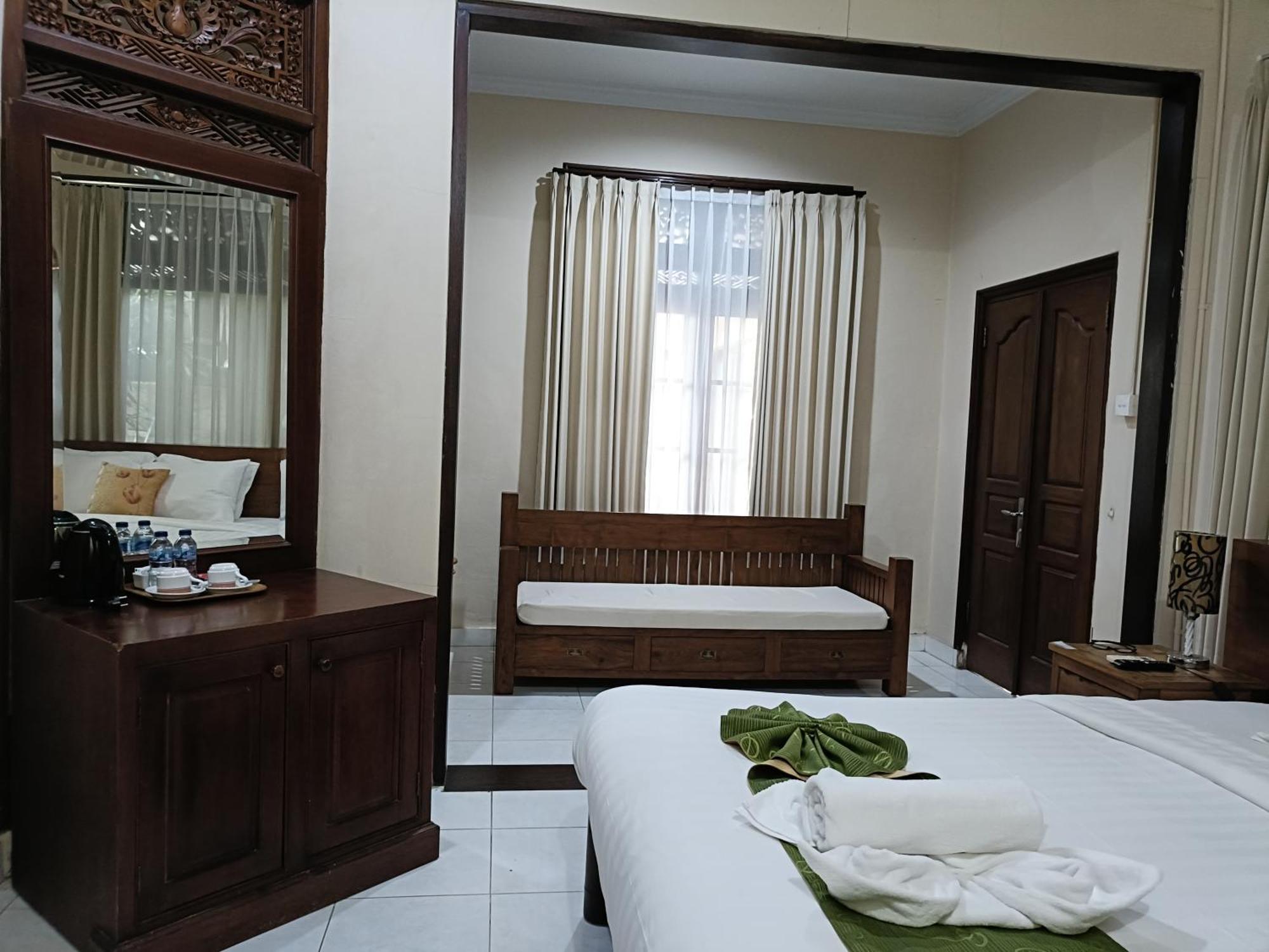 Ngetis Home Stay Sanur Exterior foto